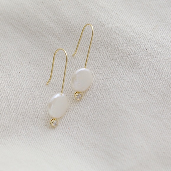 Natural Pearl Earrings | 14k Gold Plated - Picture 4 of 10